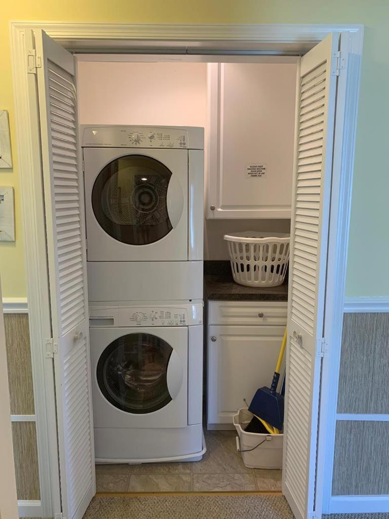 3 Bedroom 2 Bath First Floor Brant Duplex Apartment