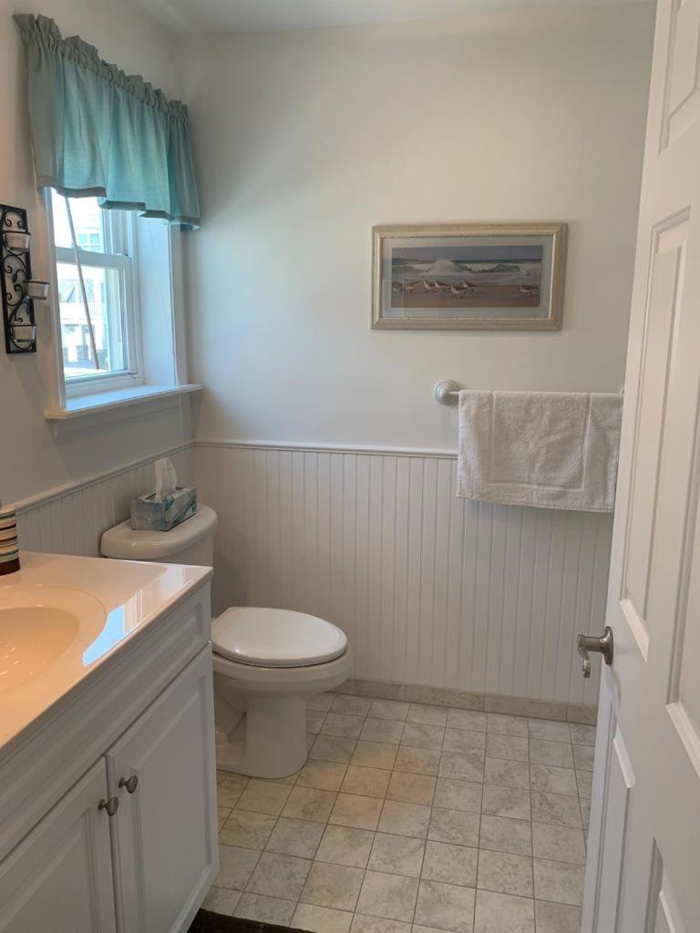Apartment 3 Bedroom 2 Bath First Floor Brant Duplex *
